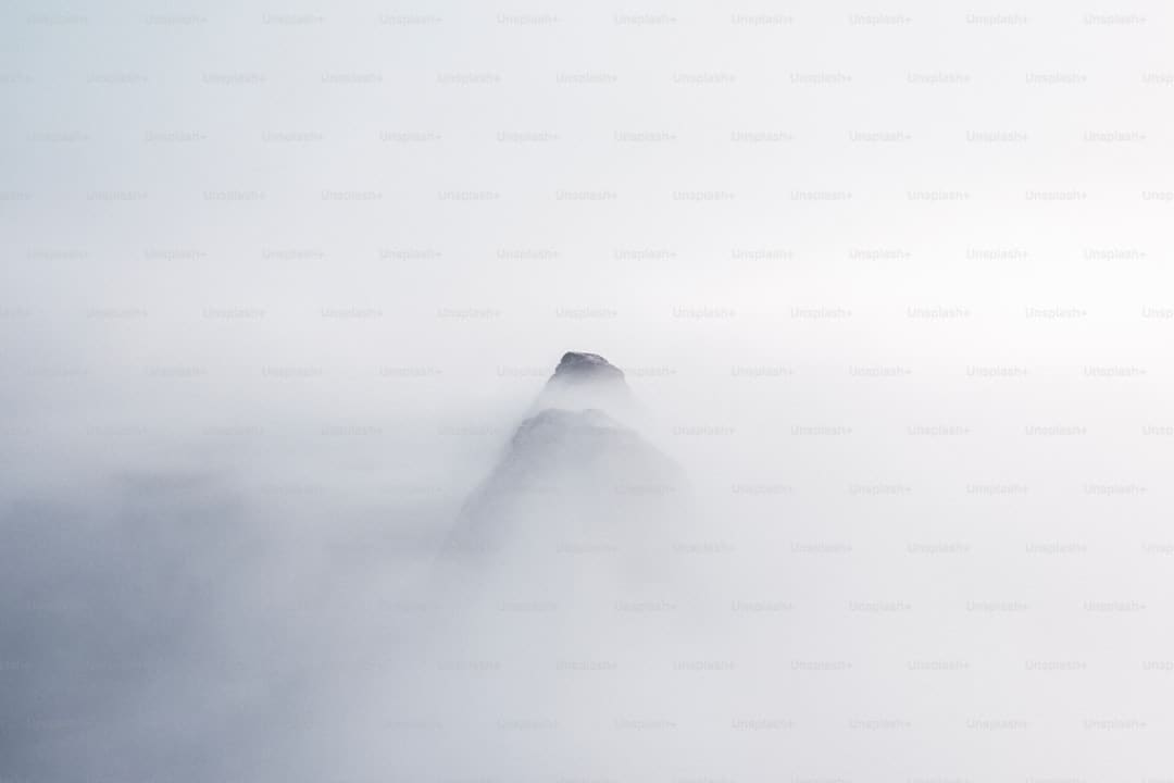 超级赛道突传大音讯！产业化进程加快 固态电池概念股逆势走强
